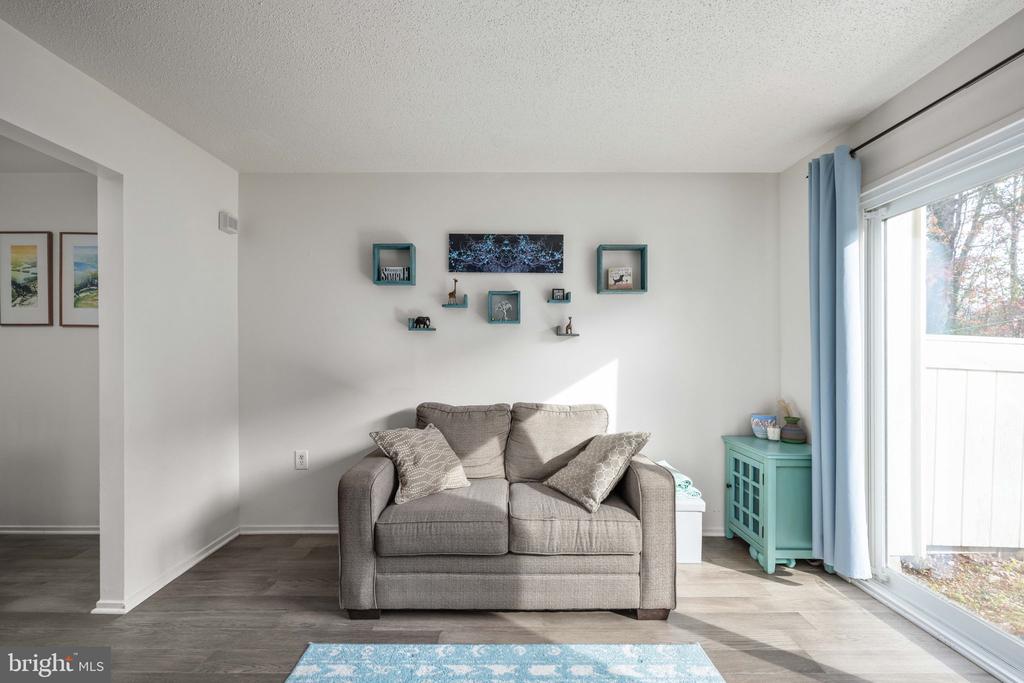 15261 LODGE TERRACE