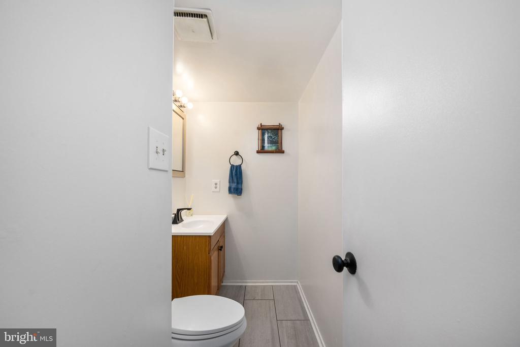 15261 LODGE TERRACE