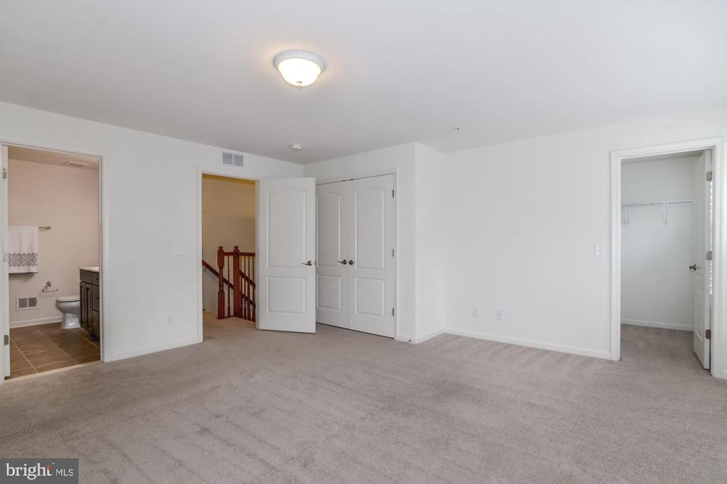 2251 KEW GARDENS DRIVE