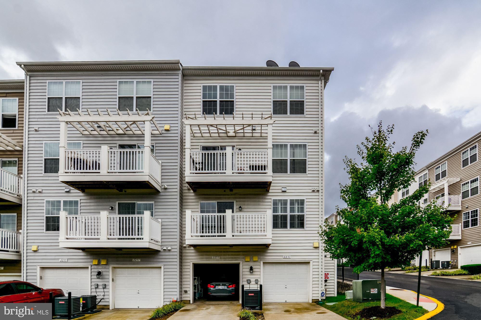 2251 KEW GARDENS DRIVE