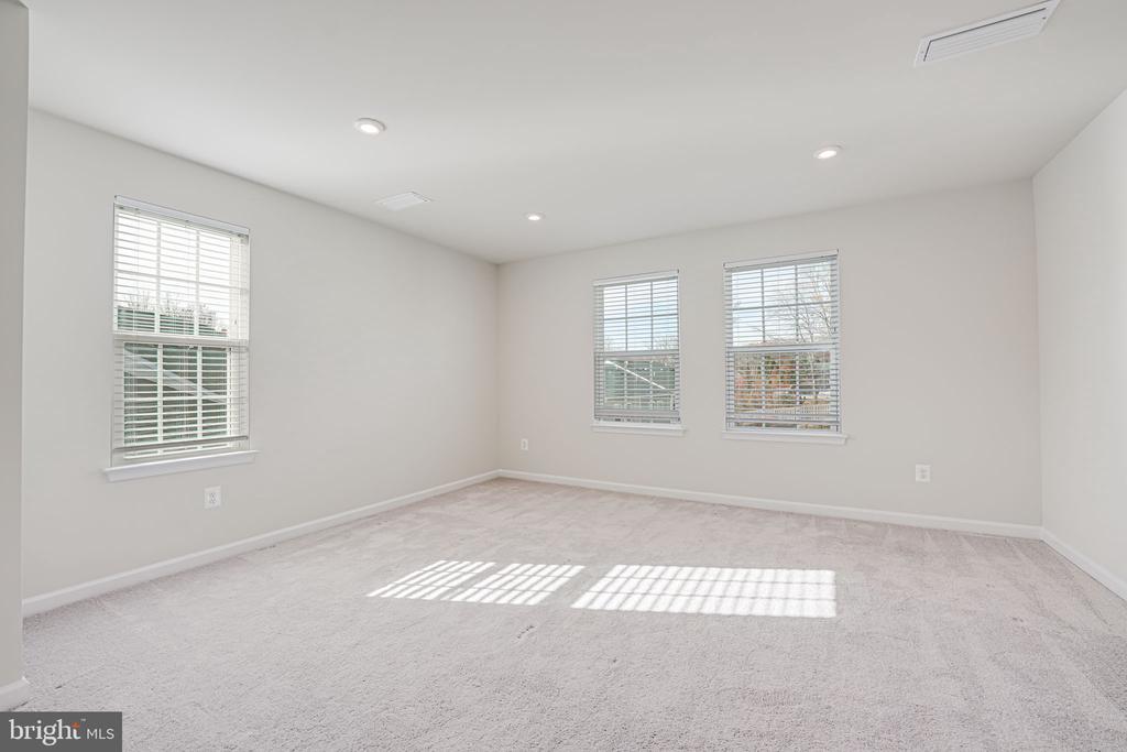18343 REAPER HILL COURT