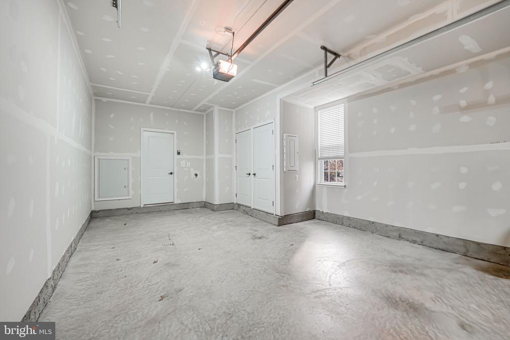 18343 REAPER HILL COURT