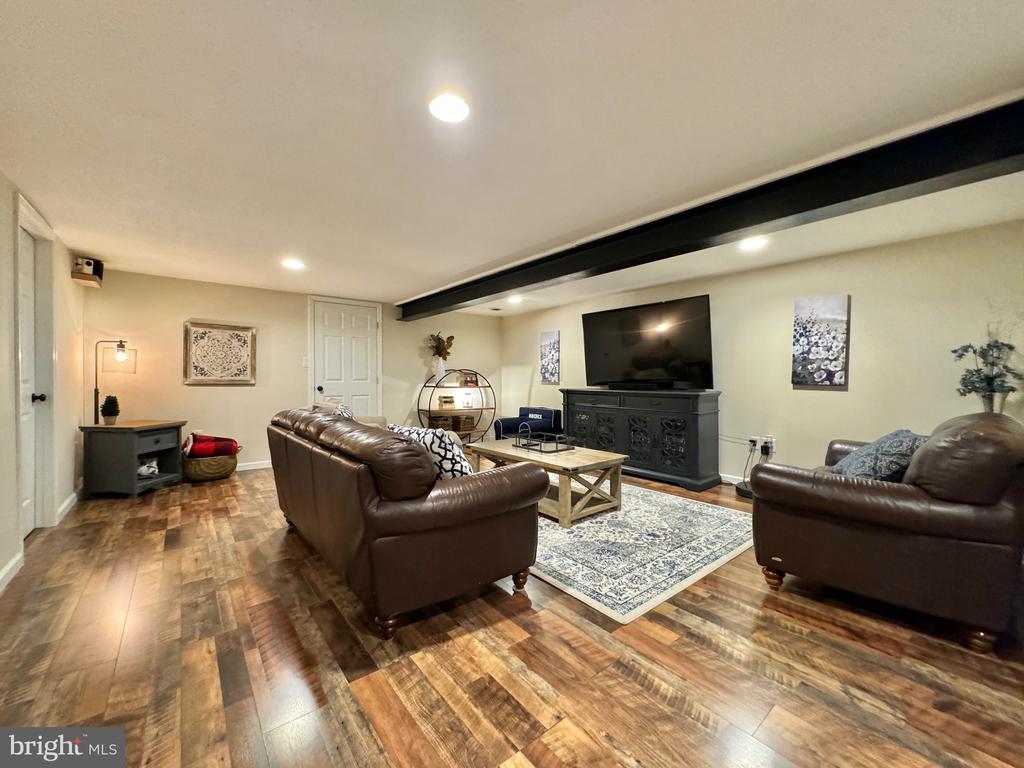 9718 GRANARY PLACE
