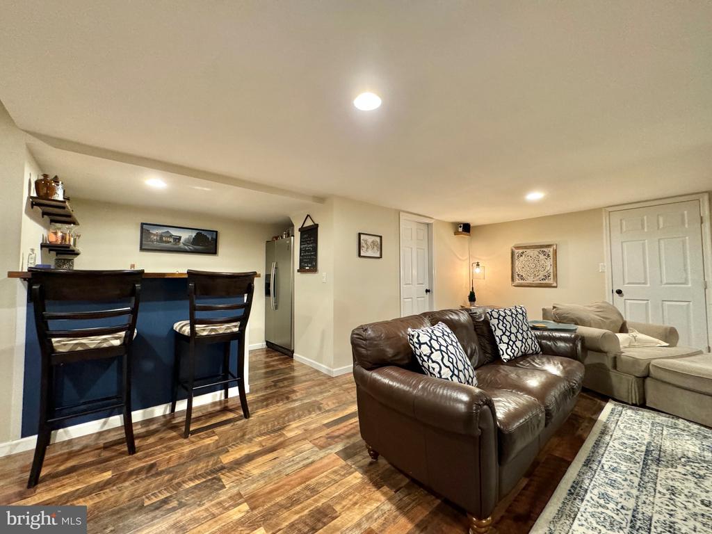 9718 GRANARY PLACE
