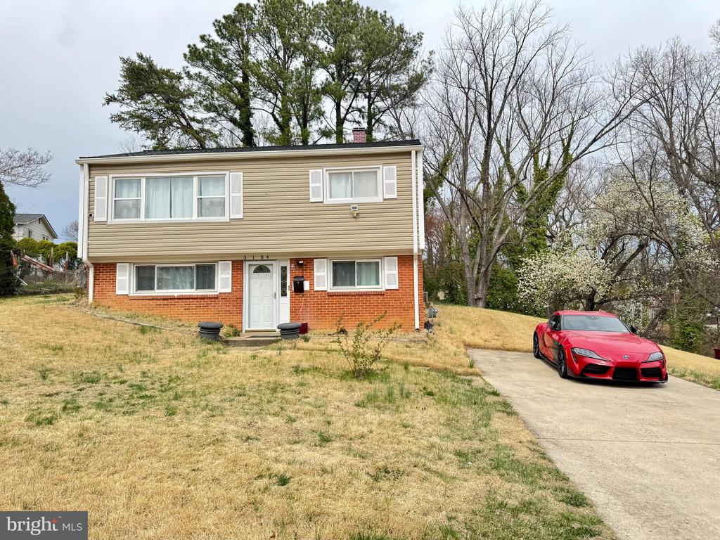 3104 BUENA COURT