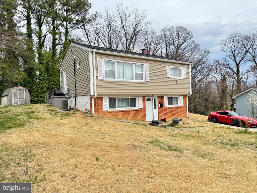 3104 BUENA COURT