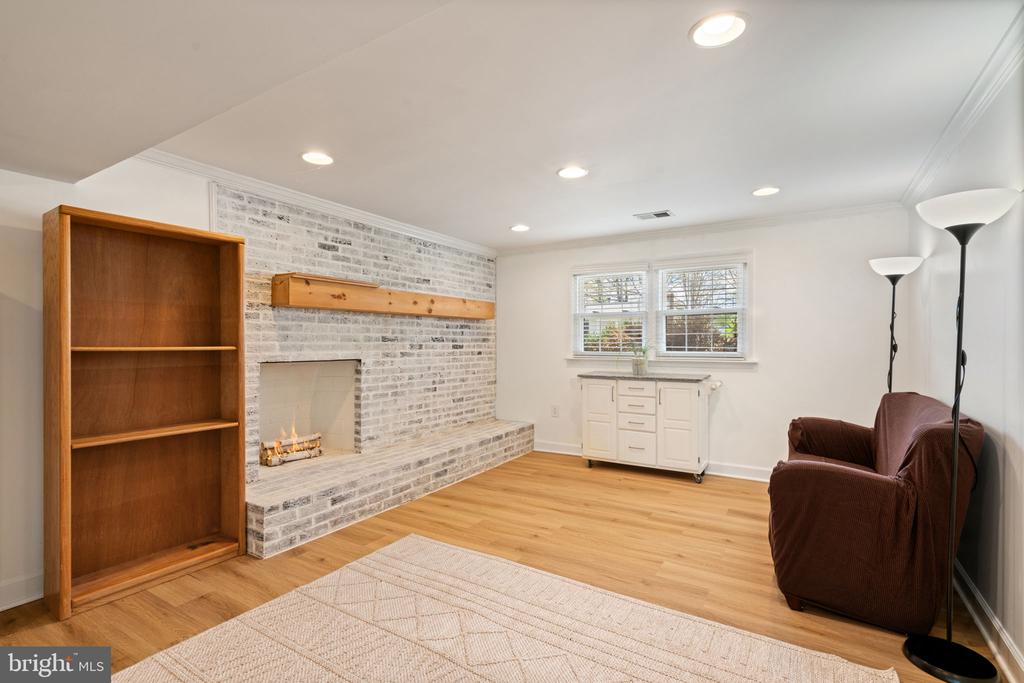 15013 CARLSBAD ROAD