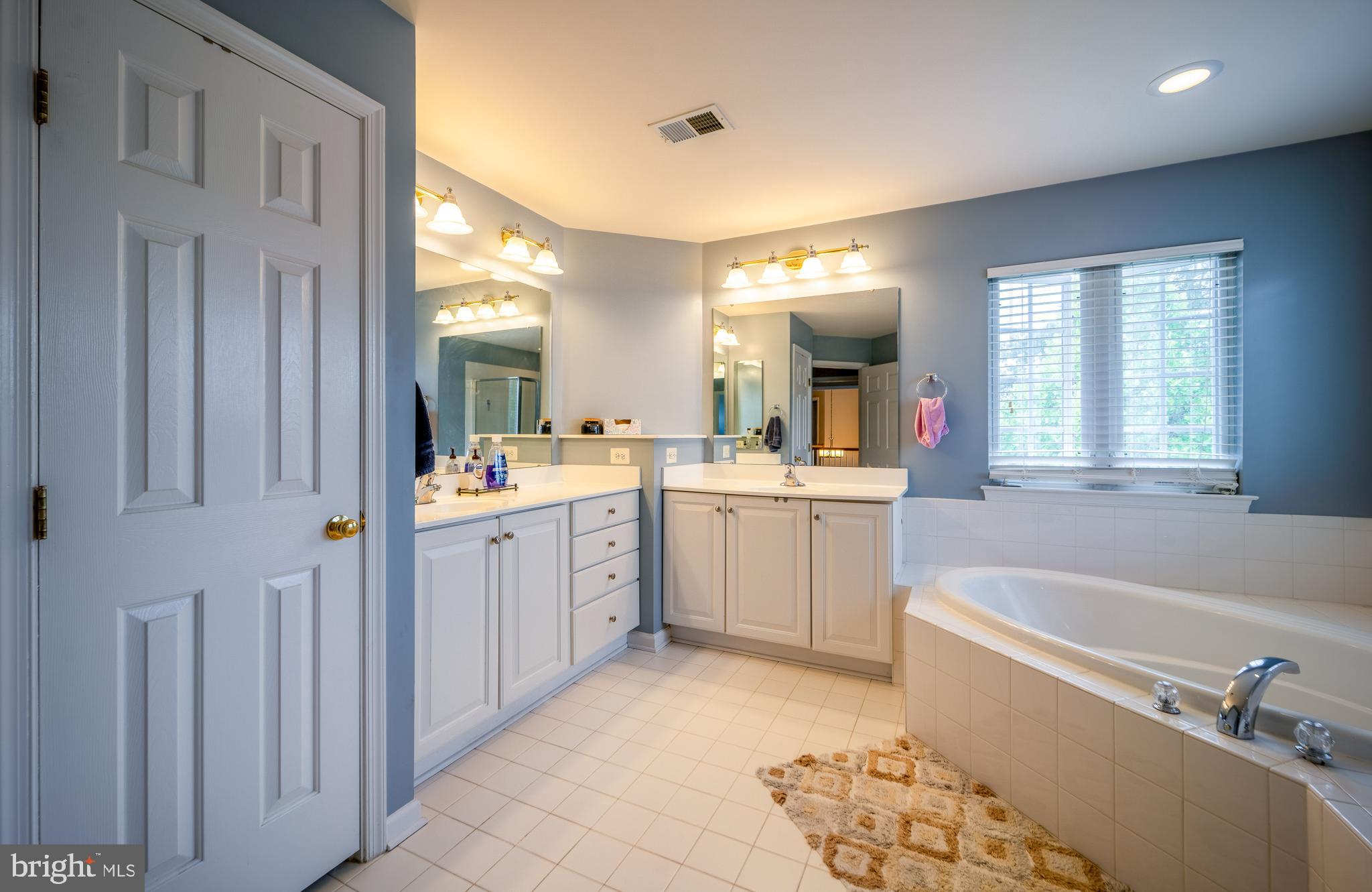 18081 CAMDENHURST DRIVE