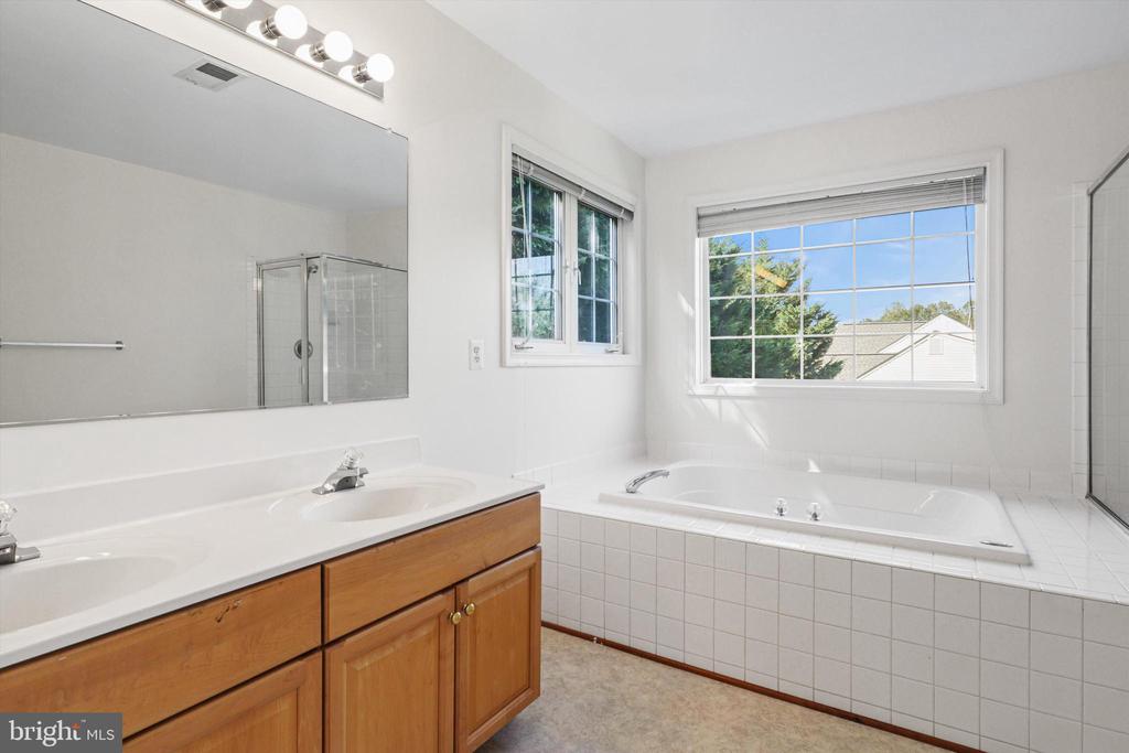 5099 LEATHERBACK ROAD