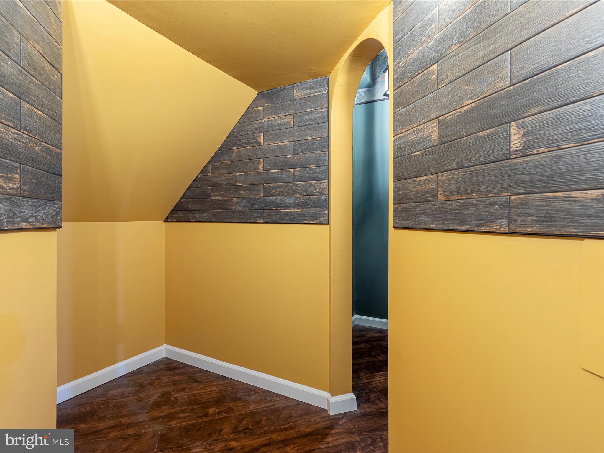 10117 CARLINGTON VALLEY COURT