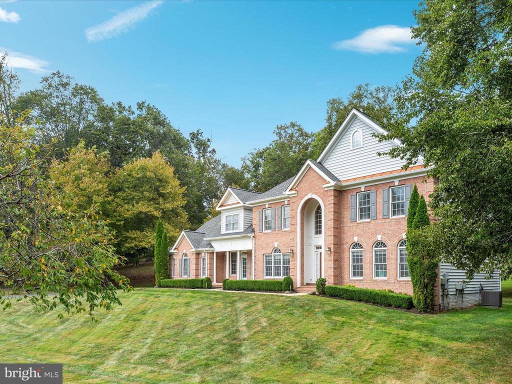 10117 CARLINGTON VALLEY COURT