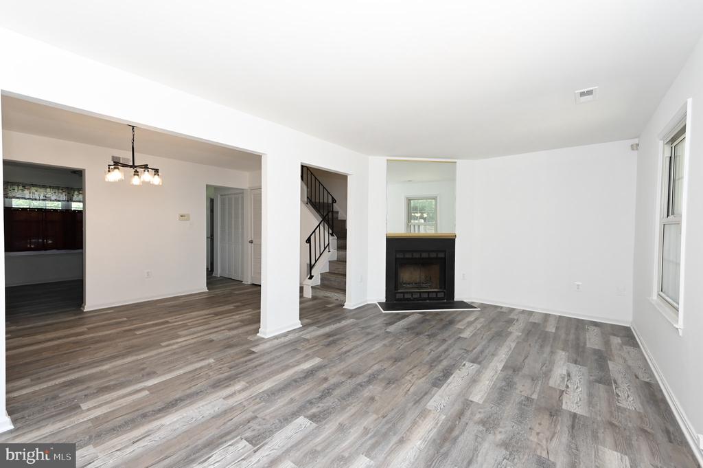 3513 LEGERE COURT