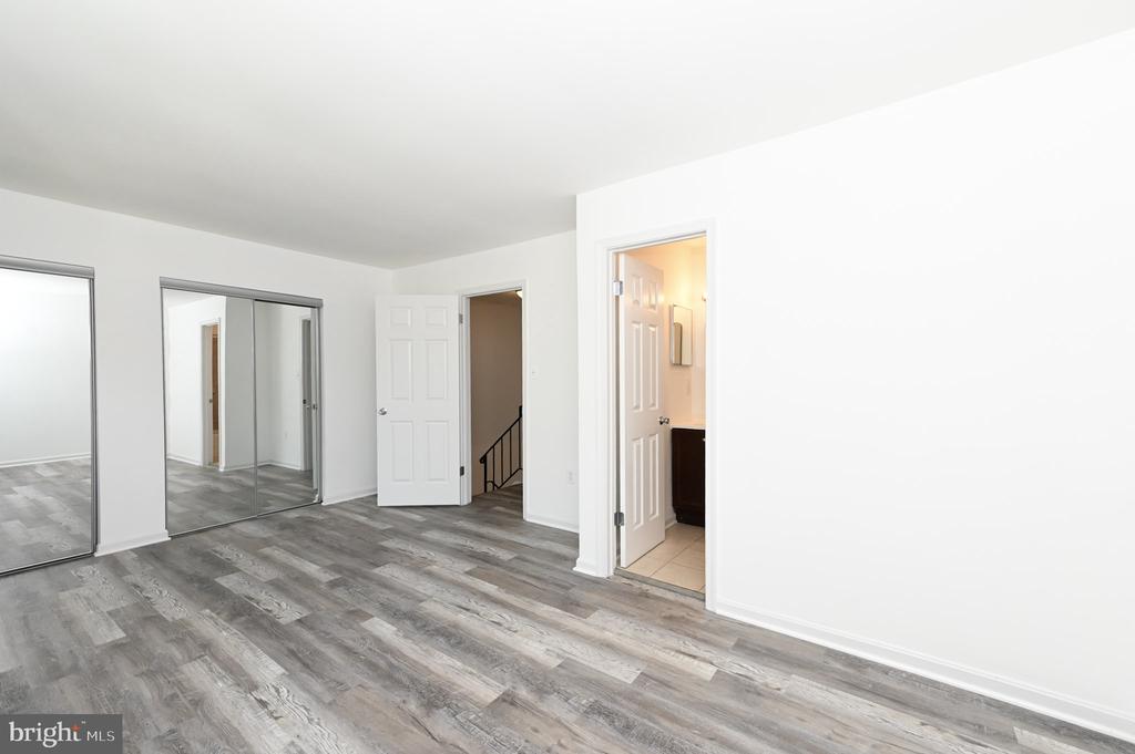 3513 LEGERE COURT