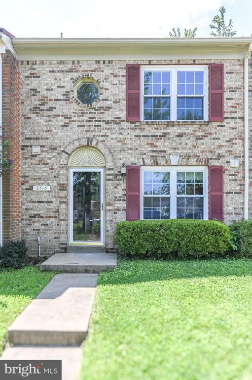 3513 LEGERE COURT