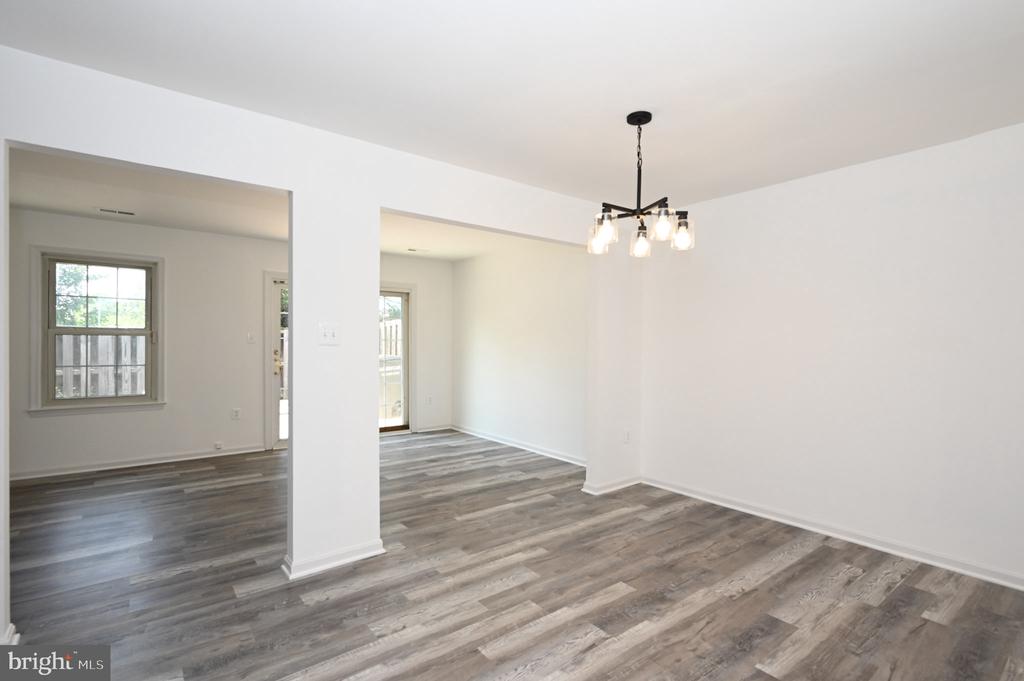 3513 LEGERE COURT