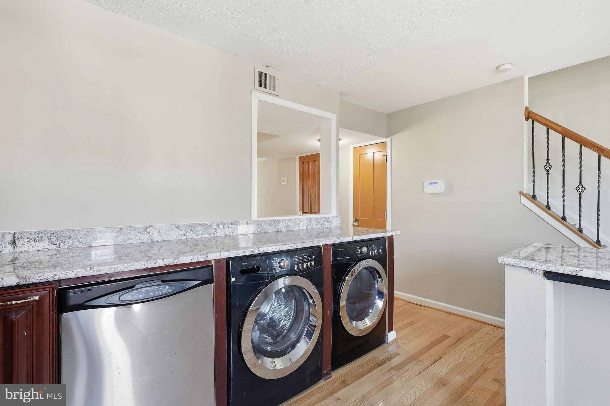 2942 WETHERBURN COURT