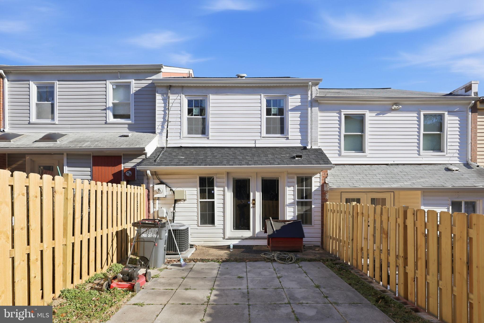 2942 WETHERBURN COURT