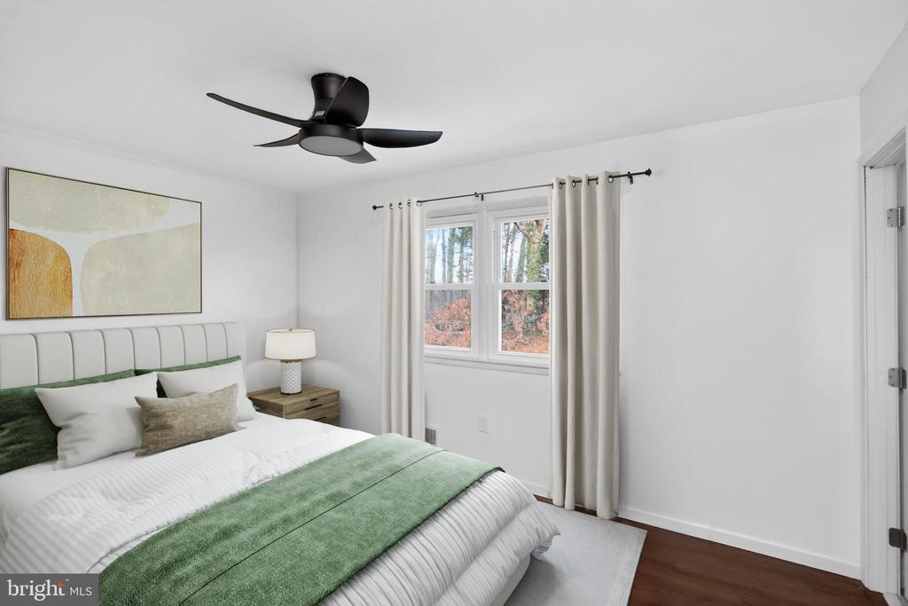 1607 ASHFORD PLACE