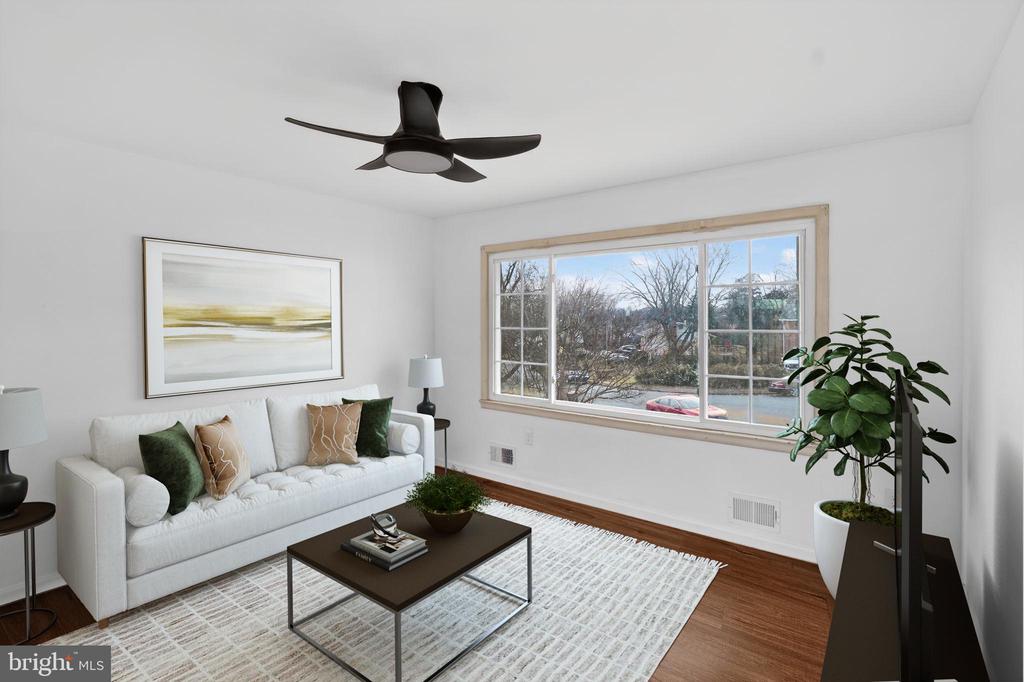 1607 ASHFORD PLACE