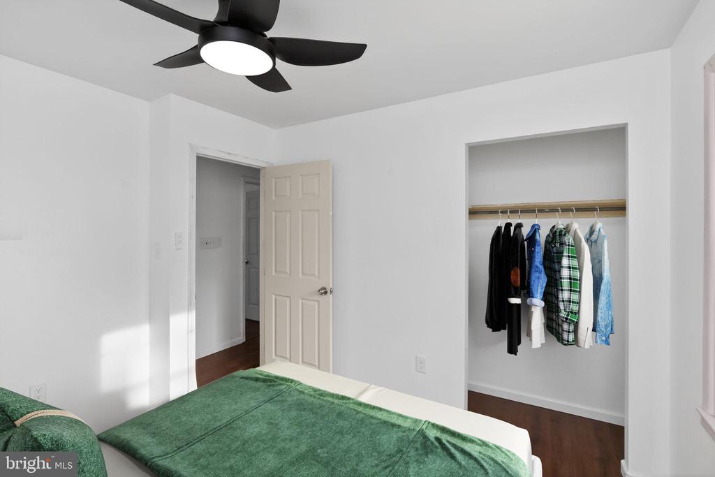 1607 ASHFORD PLACE