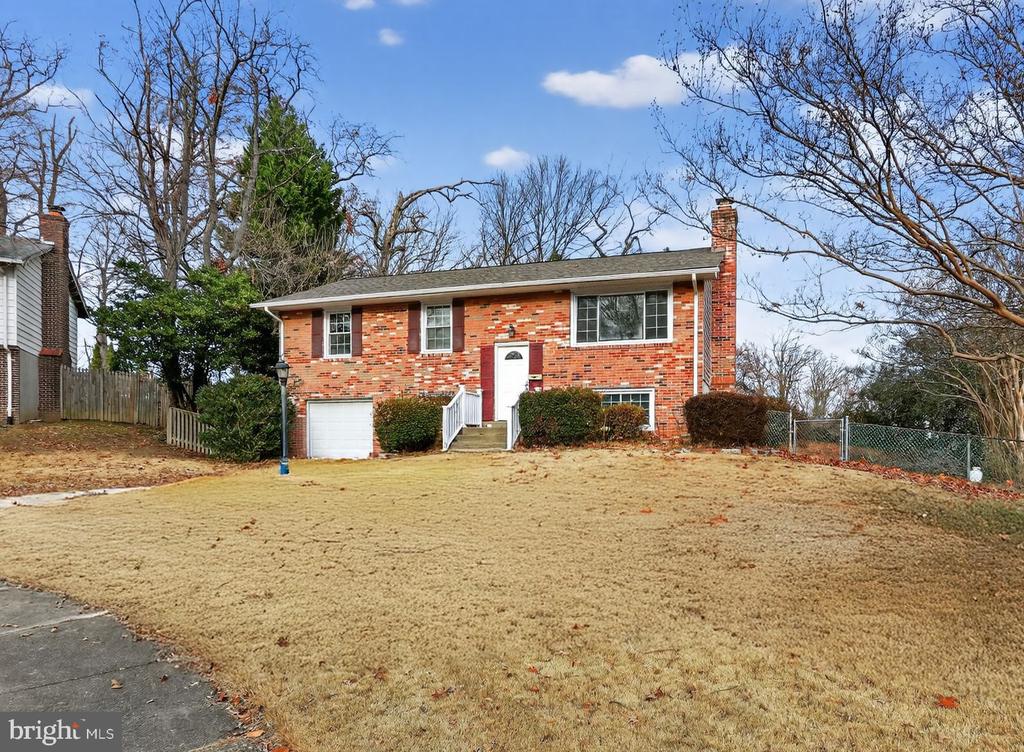 1607 ASHFORD PLACE