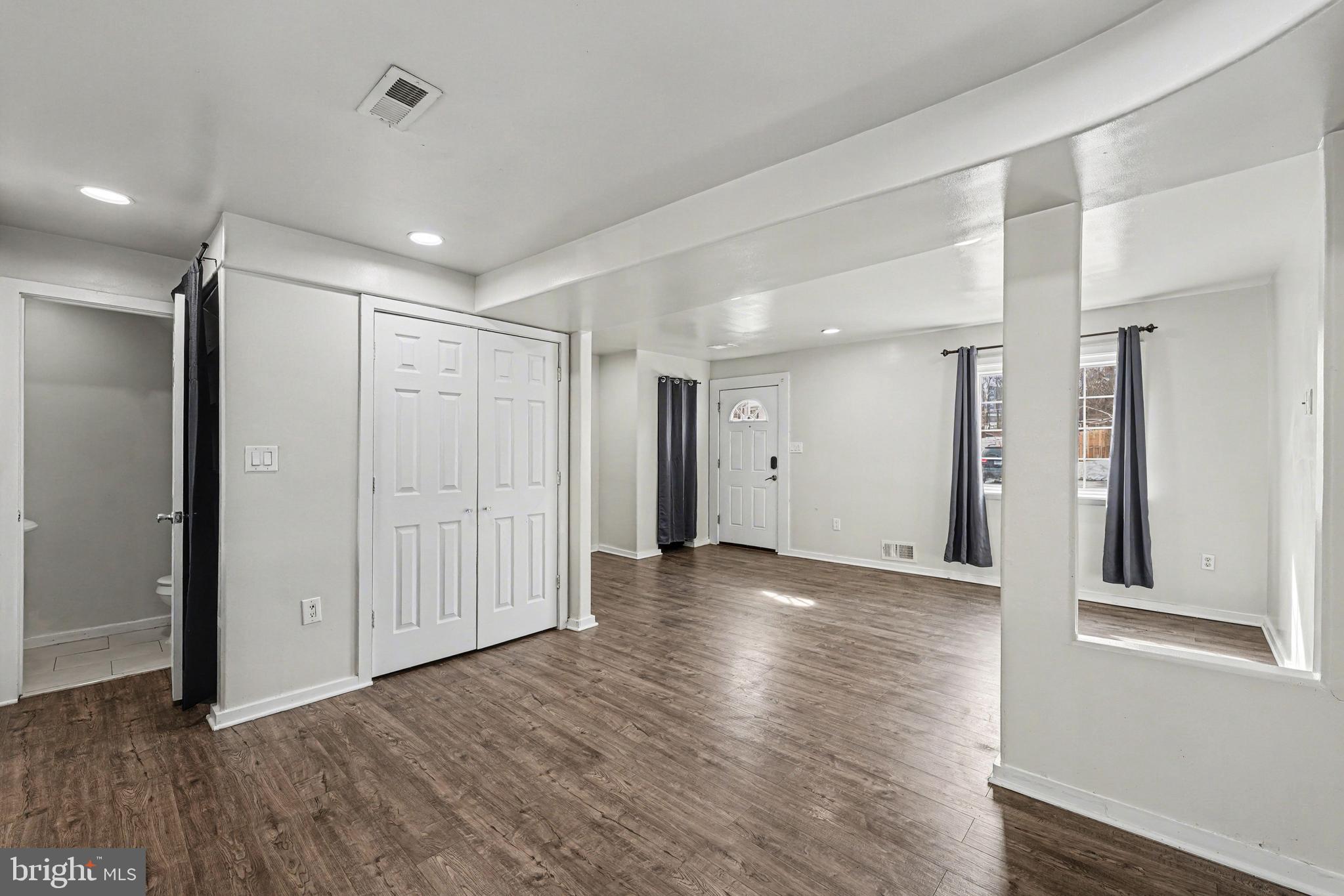 2502 SEDGEWICK PLACE