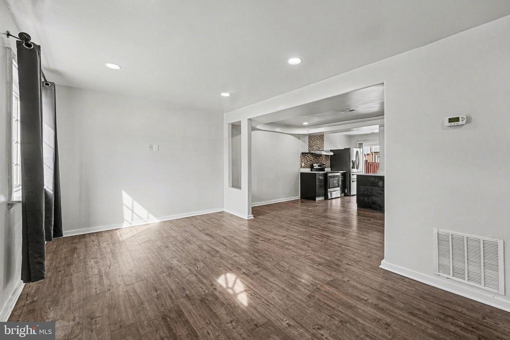 2502 SEDGEWICK PLACE