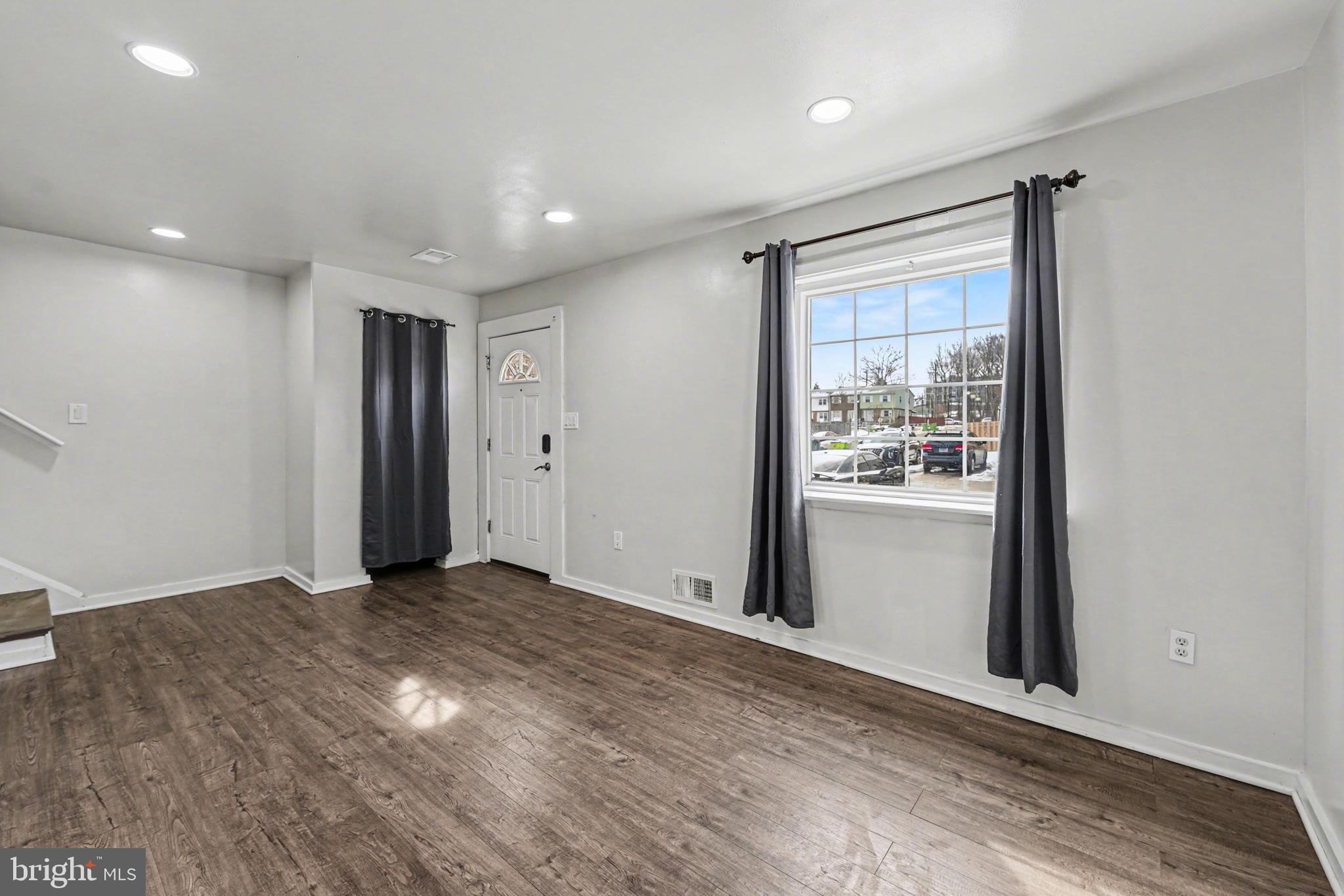 2502 SEDGEWICK PLACE