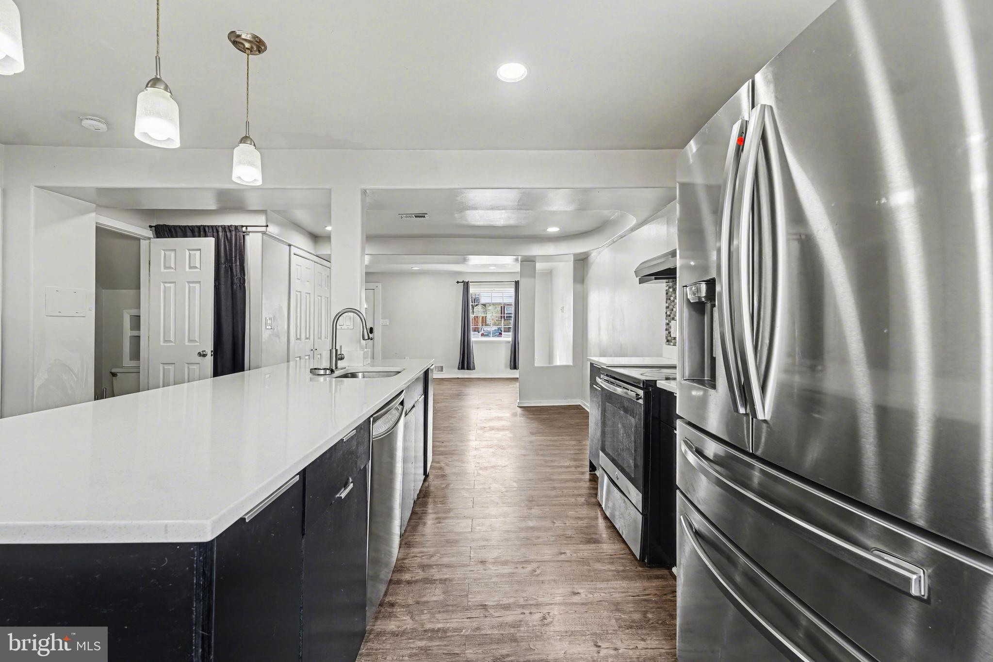 2502 SEDGEWICK PLACE