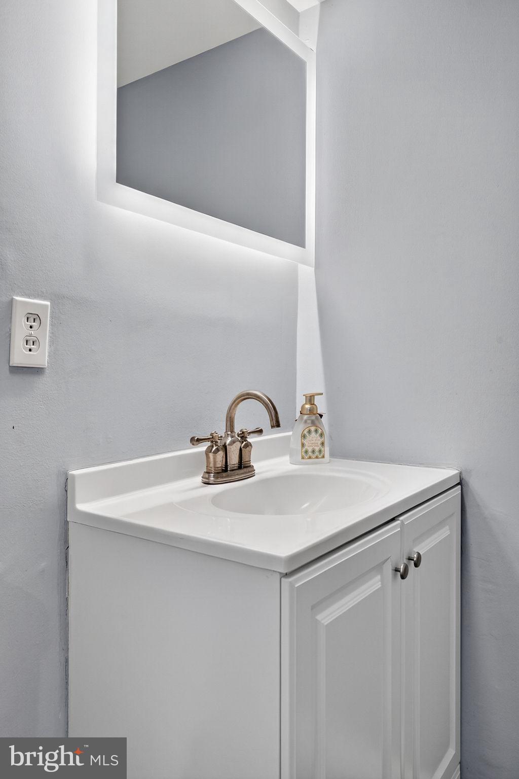 1817 OLD POST TERRACE