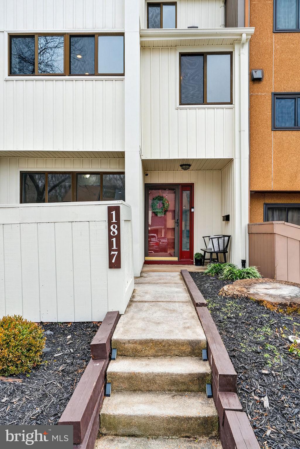 1817 OLD POST TERRACE