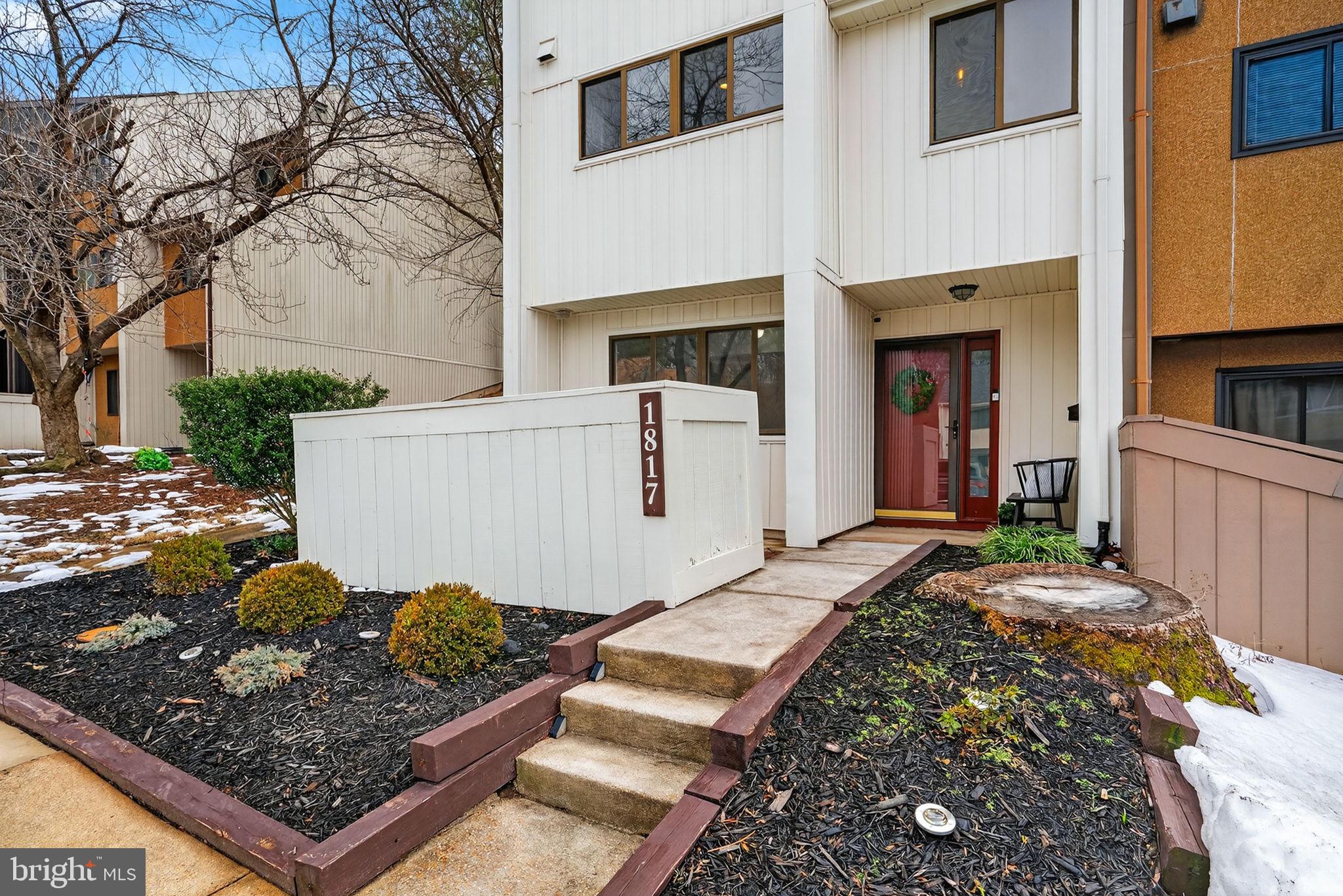 1817 OLD POST TERRACE