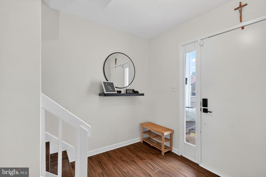 1817 OLD POST TERRACE