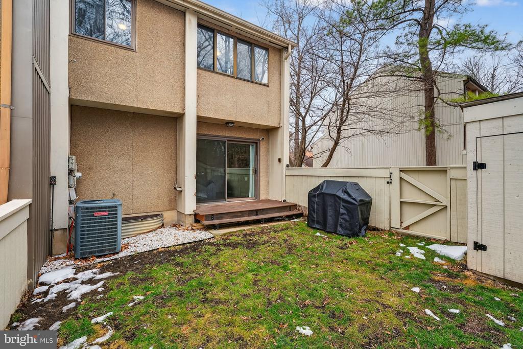 1817 OLD POST TERRACE