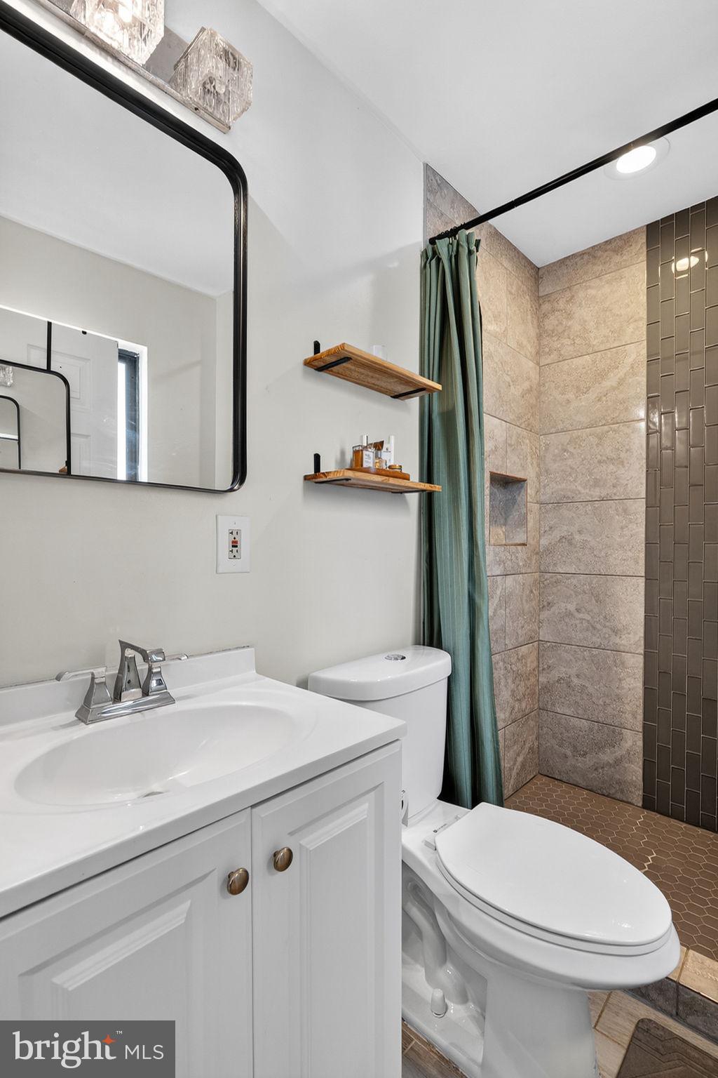 1817 OLD POST TERRACE