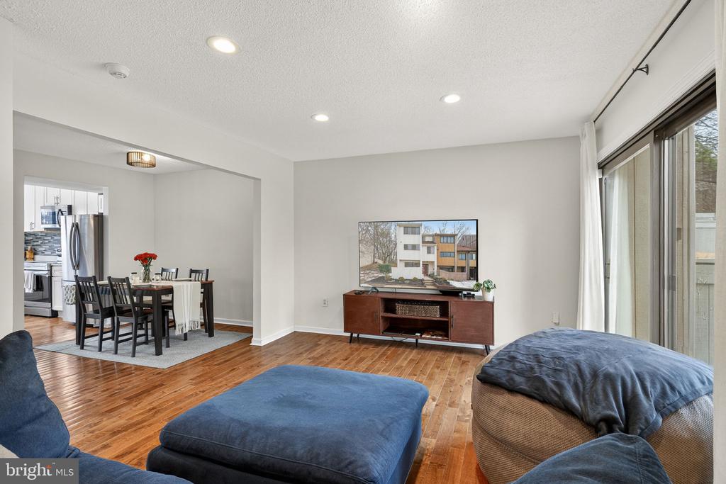 1817 OLD POST TERRACE
