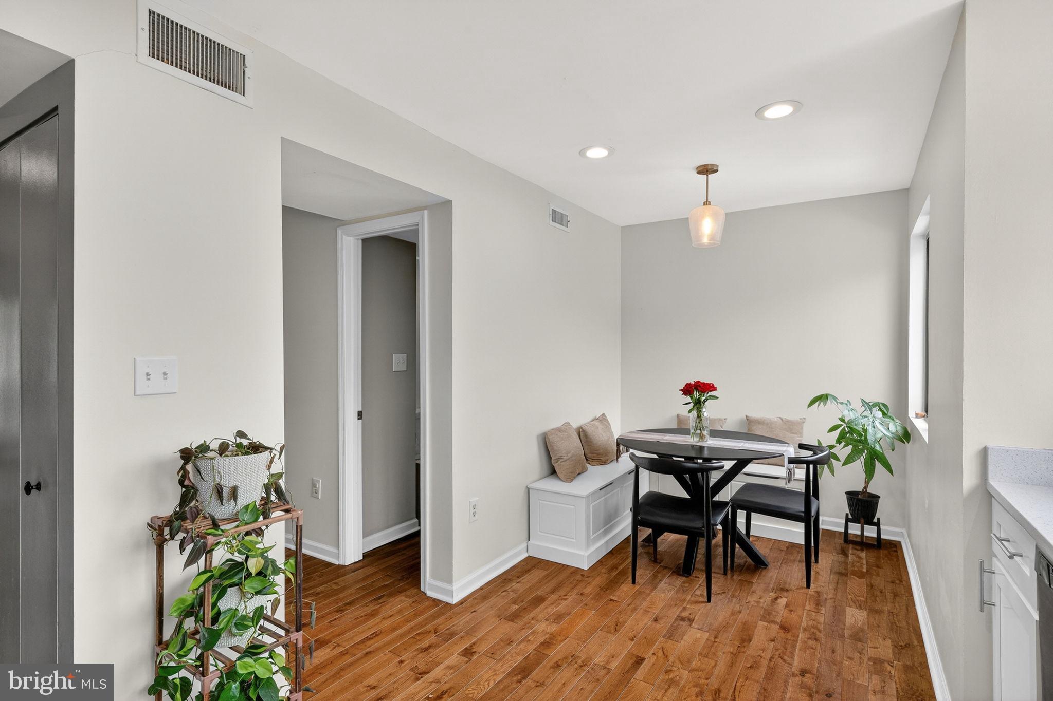 1817 OLD POST TERRACE