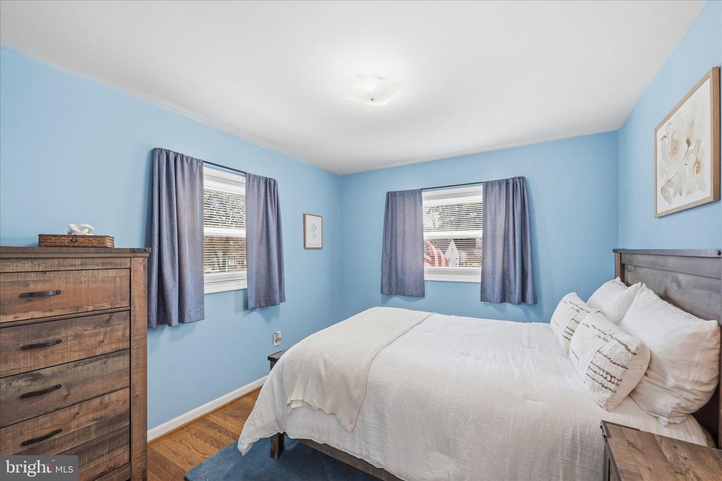 13207 TREETOP COURT