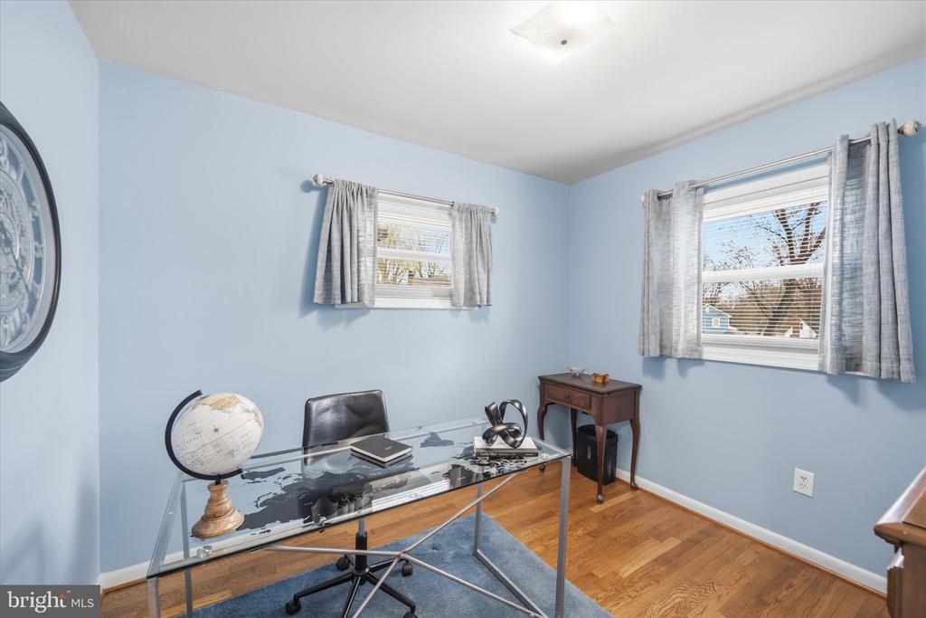 13207 TREETOP COURT