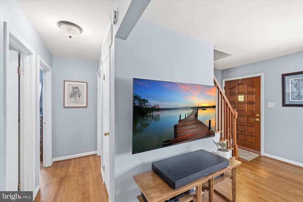 13207 TREETOP COURT