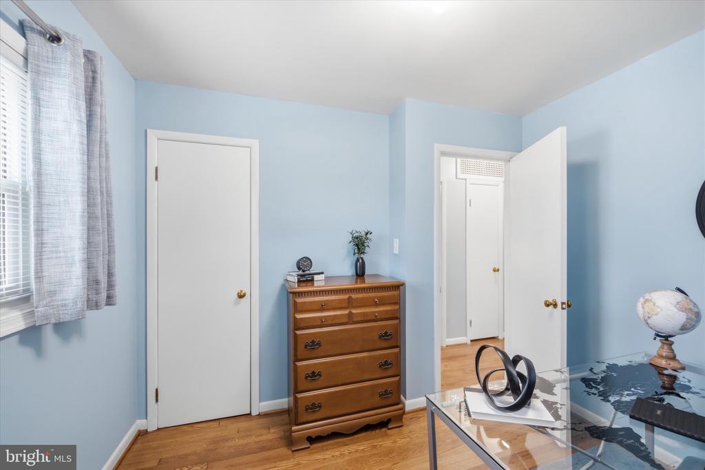 13207 TREETOP COURT