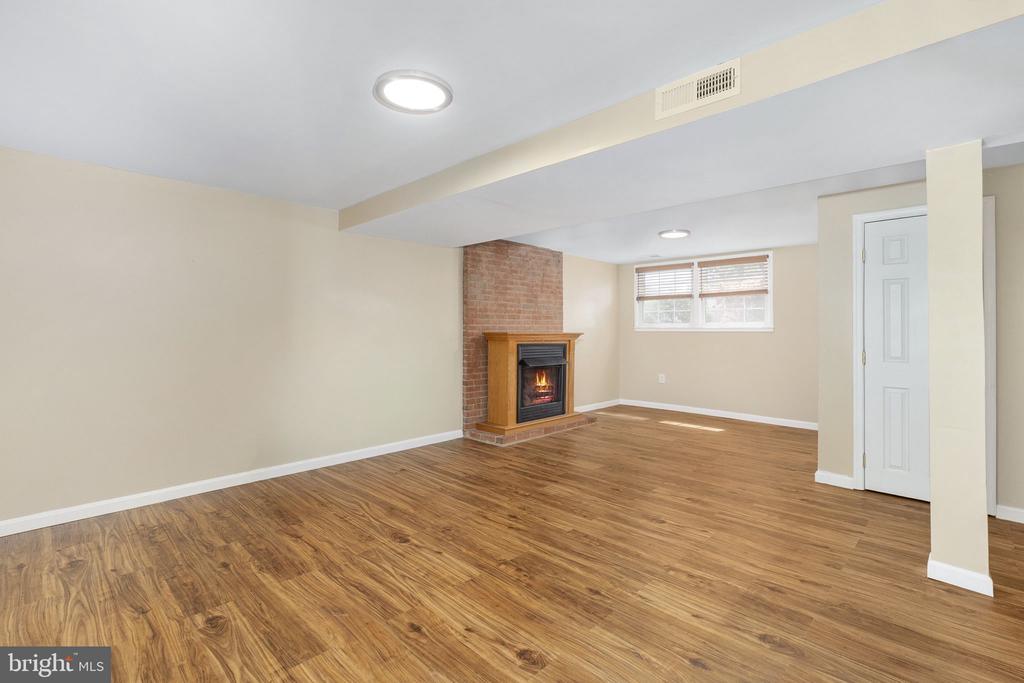 13737 LANGSTONE DRIVE