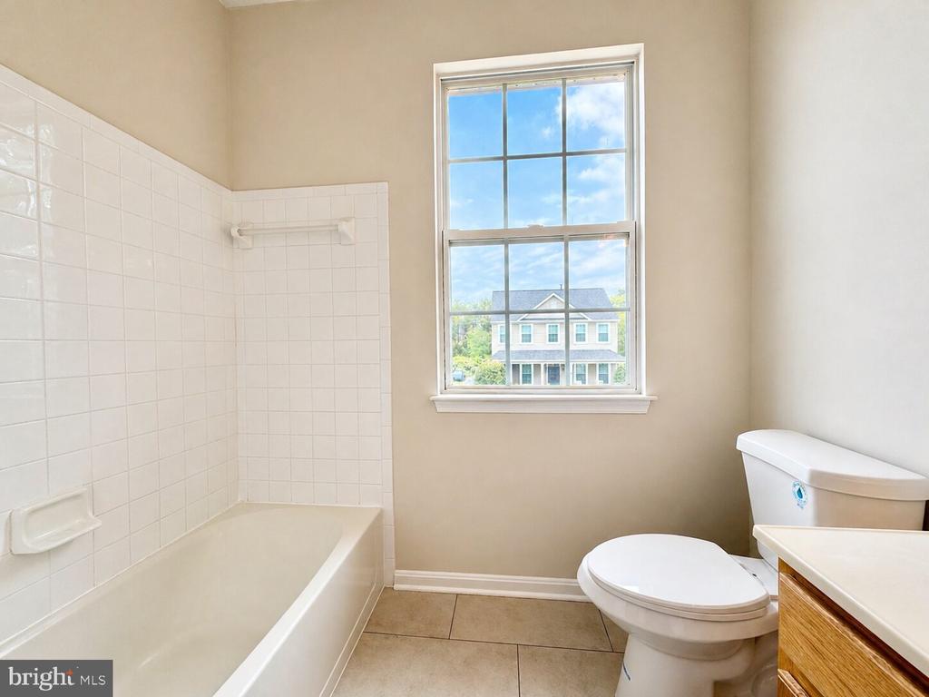 12434 IONA SOUND DRIVE