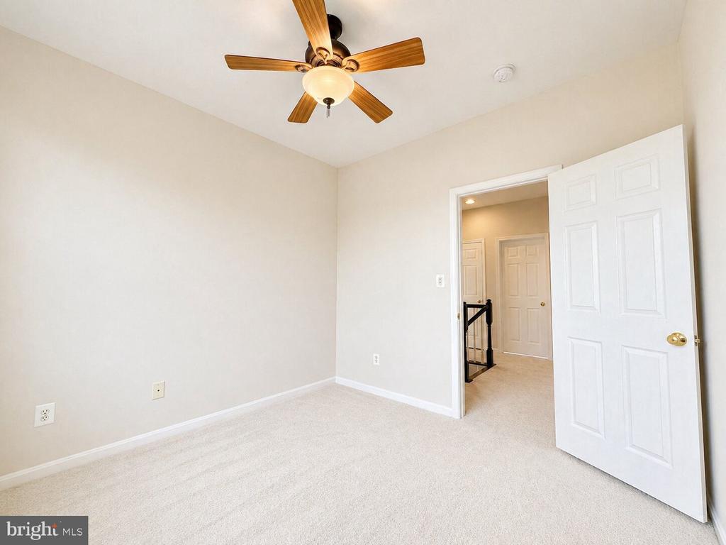12434 IONA SOUND DRIVE