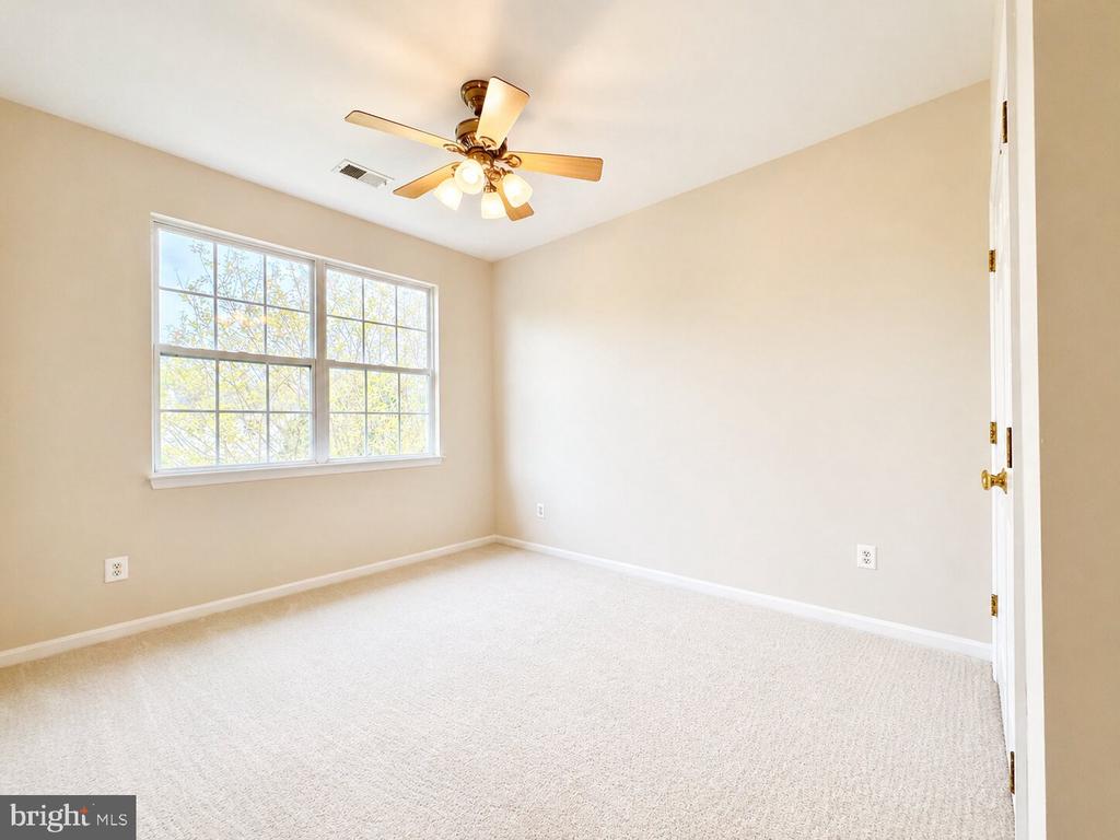 12434 IONA SOUND DRIVE