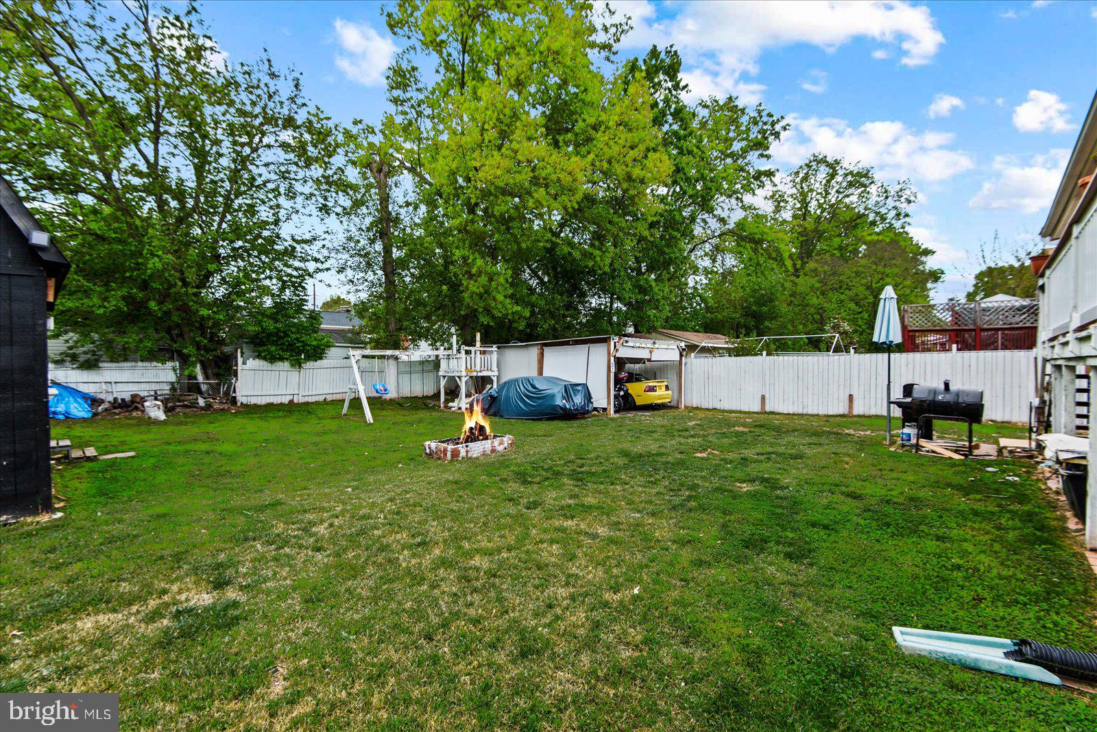 7986 DEWARD COURT