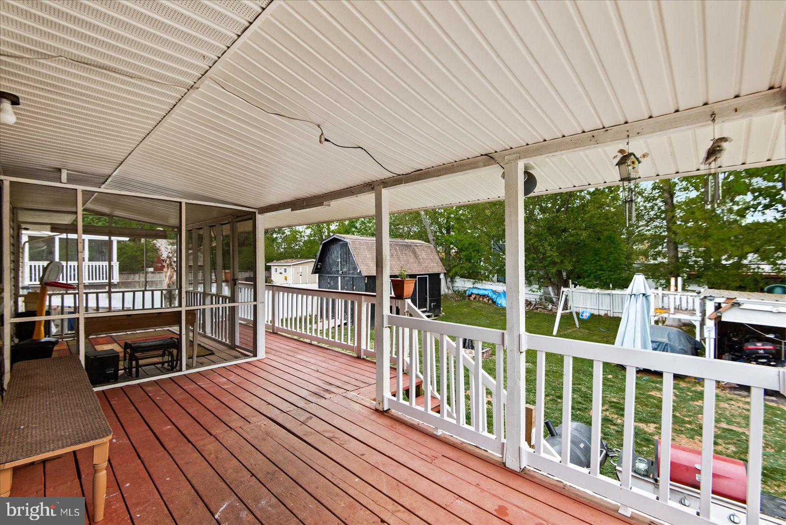 7986 DEWARD COURT