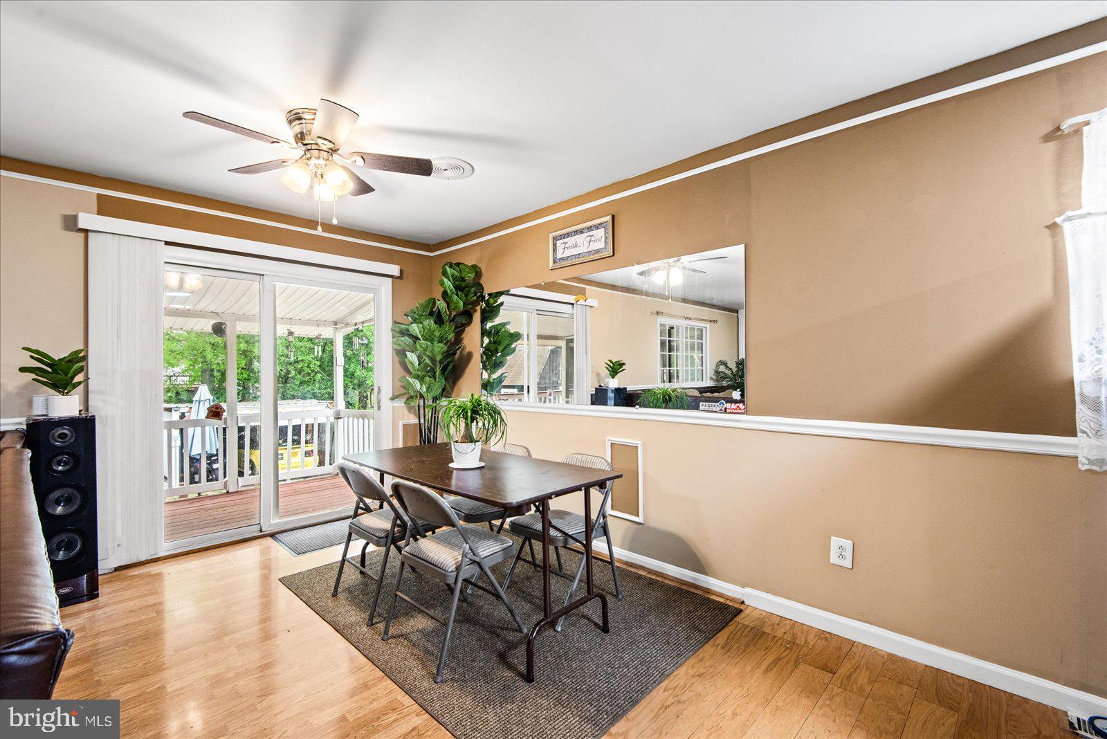 7986 DEWARD COURT