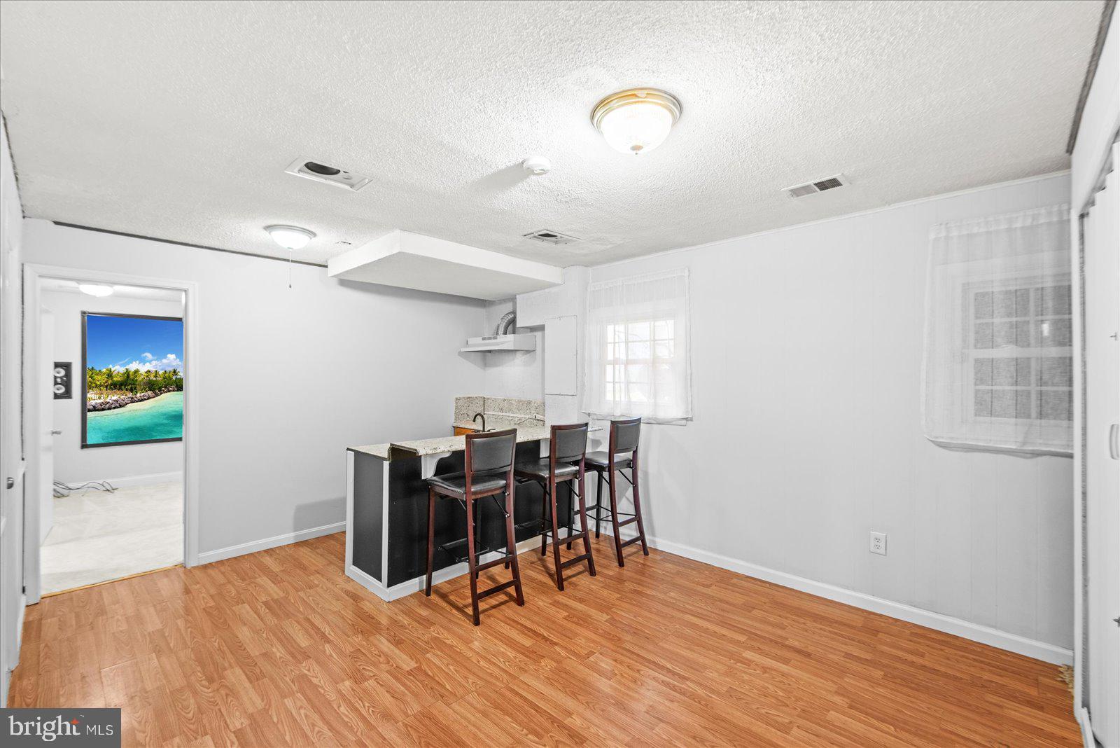 7986 DEWARD COURT