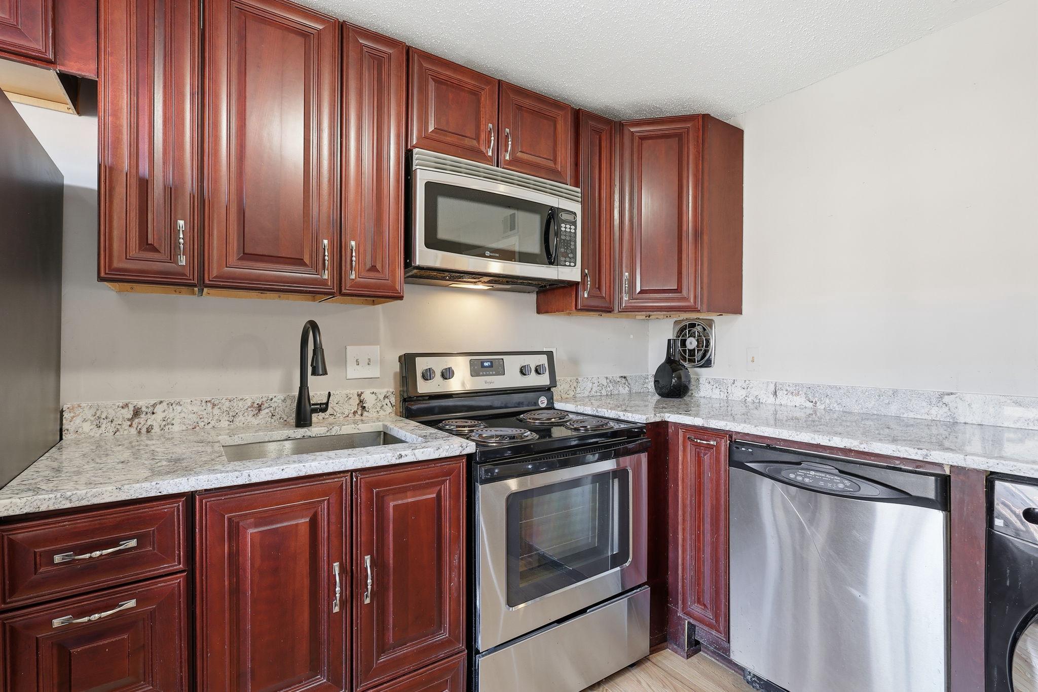 2942 WETHERBURN COURT